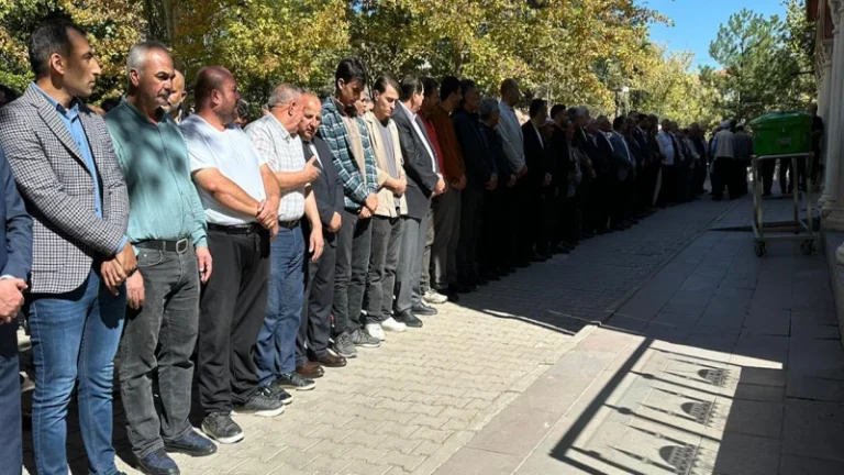 Yeşilyurt, dualarla uğurlandı
