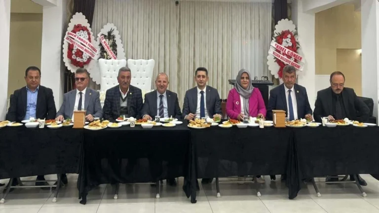 Başkan Cönger, muhtarlarla buluştu