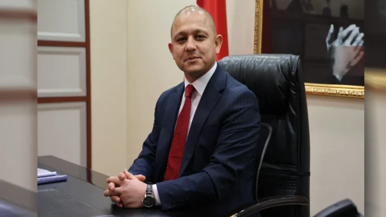 Başkan Ahmet Önal: “Bayrama ulaşmanın mutluluğunu yaşıyoruz”