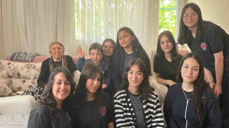Meslek Liselilerden sağlıklı yaşam dokunuşu