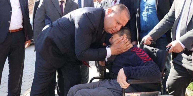 Halil Öztürk sözünü tuttu: 50 akülü araç ihtiyaç sahiplerine ulaştırılacak