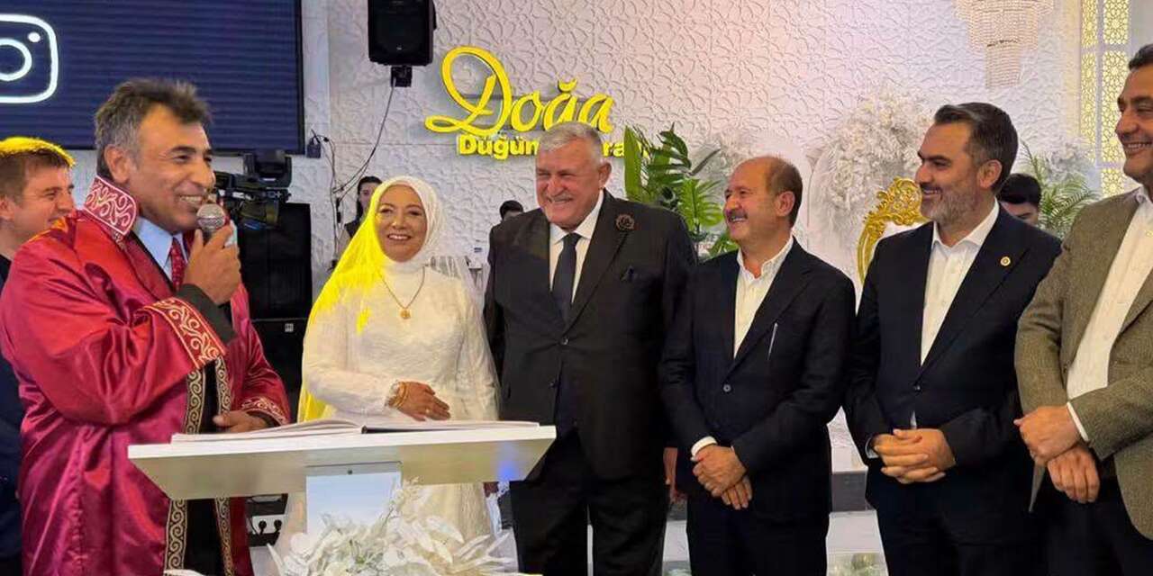 celebi-belediye-baskani-yasar-erdemir-evlendi!