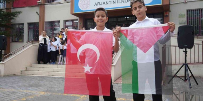 Başkentte uçurtmalar Gazze’deki çocuklar için havalandı