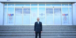 Bakan Uraloğlu: ” Hedefimiz sürdürülebilir havacılık yakıtı ile karbondioksit emisyonunu azaltmaktır”