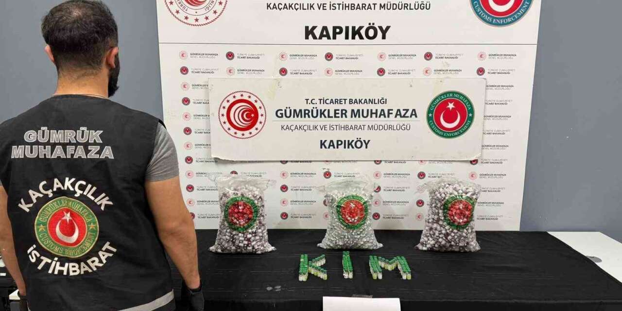 gumruklerde-81-milyar-970-milyon-liralik-kacakcilik-onlendi