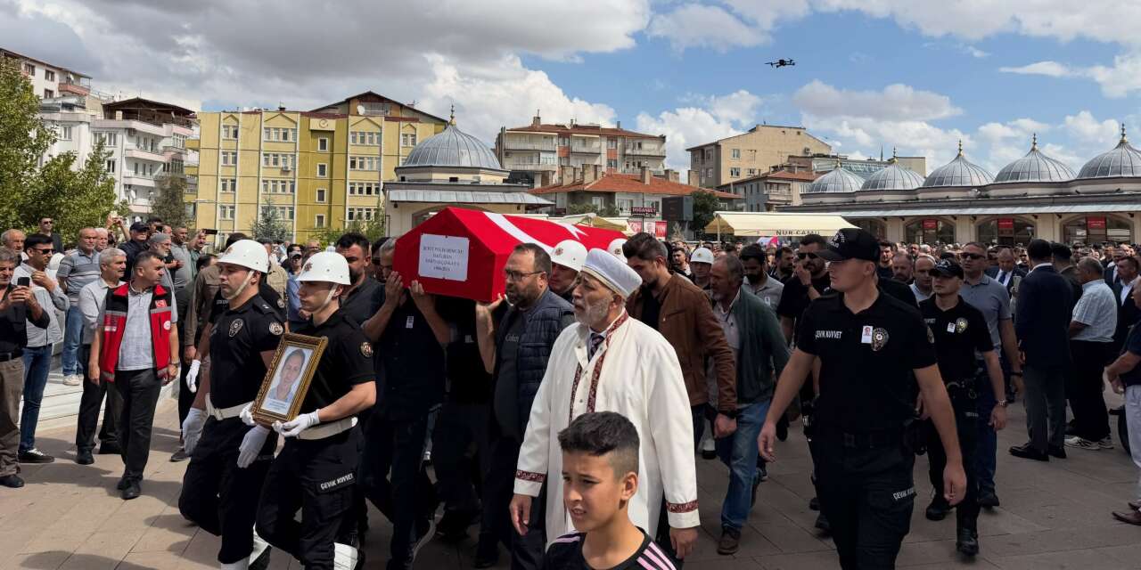 kirikkale-sehidine-veda-etti:-batuhan-sariyalcinkaya-dualarla-ugurlandi