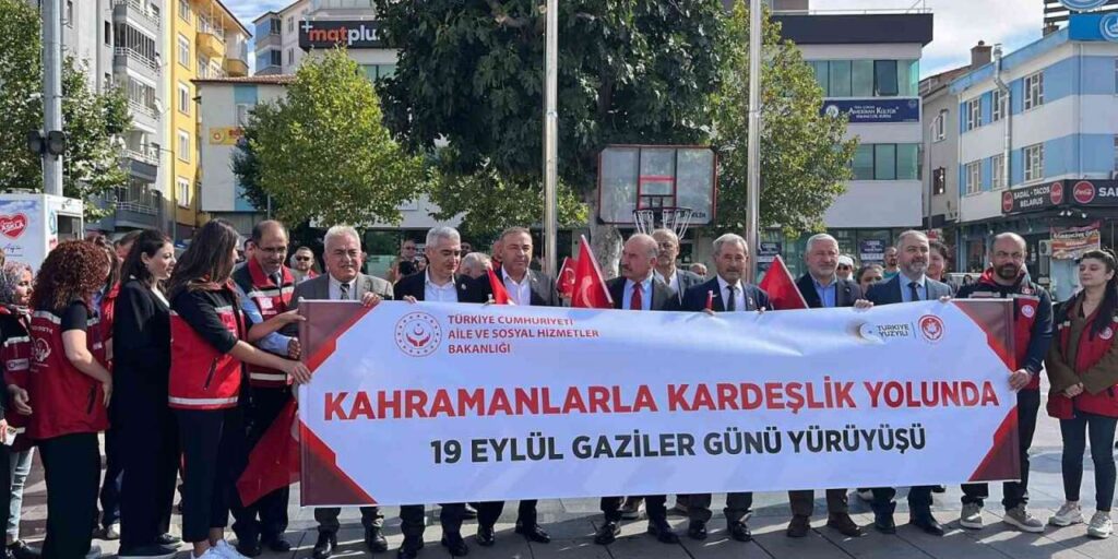 Çorum’da Gaziler Günü’nde yürüyüş düzenlendi