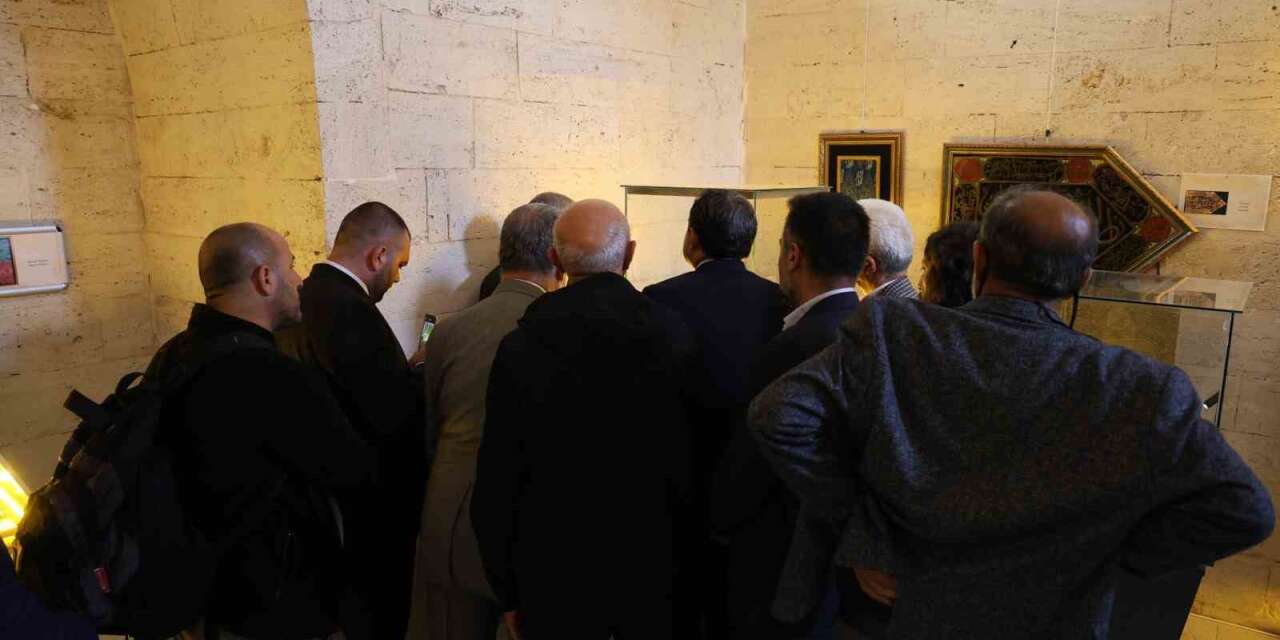 kirsehir’de-kutsal-emanetler-sergisi’ne-yogun-ilgi