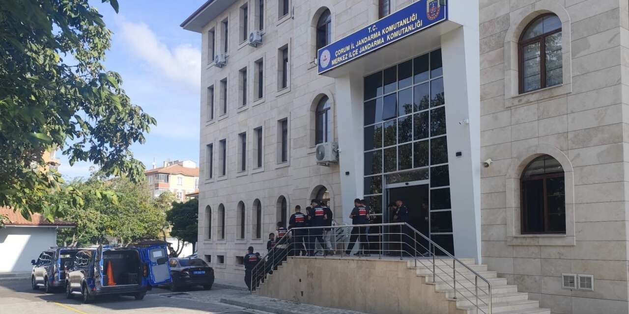 sosyal-medyada-bomba-yapimi-icerikli-paylasimlar-yapan-suphelilere-operasyon