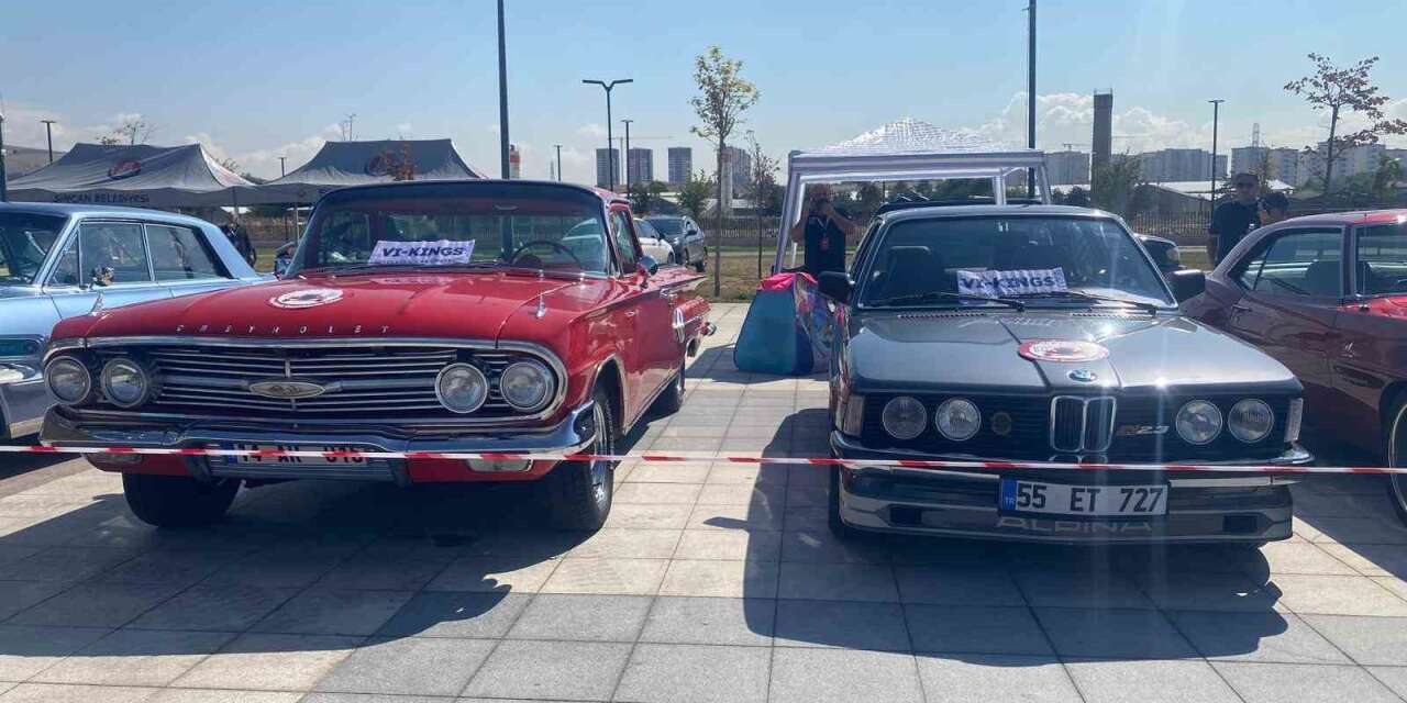 sincan’da-klasik-otomobil-tutkunlari-bir-araya-geldi