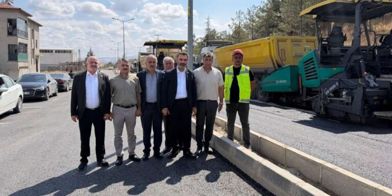 Karakeçili’de yollar yenileniyor! Mustafa Kaplan çalışmaları yerinde inceledi