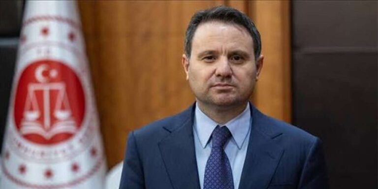 Adalet Bakanı Akın Gürlek açıkladı: “Manisa’da 11 öğrenci yaralandı”