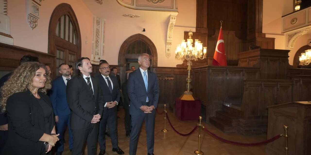 turkiye-kuzey-makedonya-bulusmasinda-iki-ulke-arasindaki-gelecek-donem-is-birligi-ele-alindi