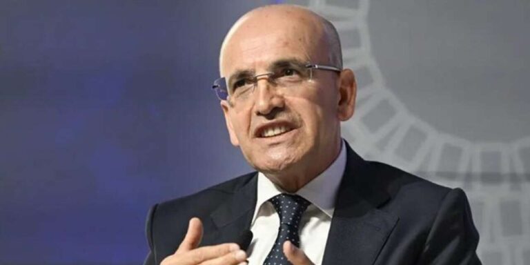Mesai saatleri değişiyor mu? Memurlar için yeni çalışma modeli gündemde