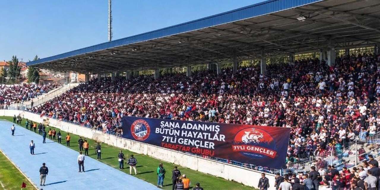 taraftardan-cagri:-“maraton-tribununun-ustu-kapatilsin!