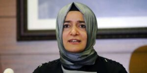AK Parti Genel Başkan Yardımcısı Fatma Betül Sayan Kaya, görevlerinden affını istedi