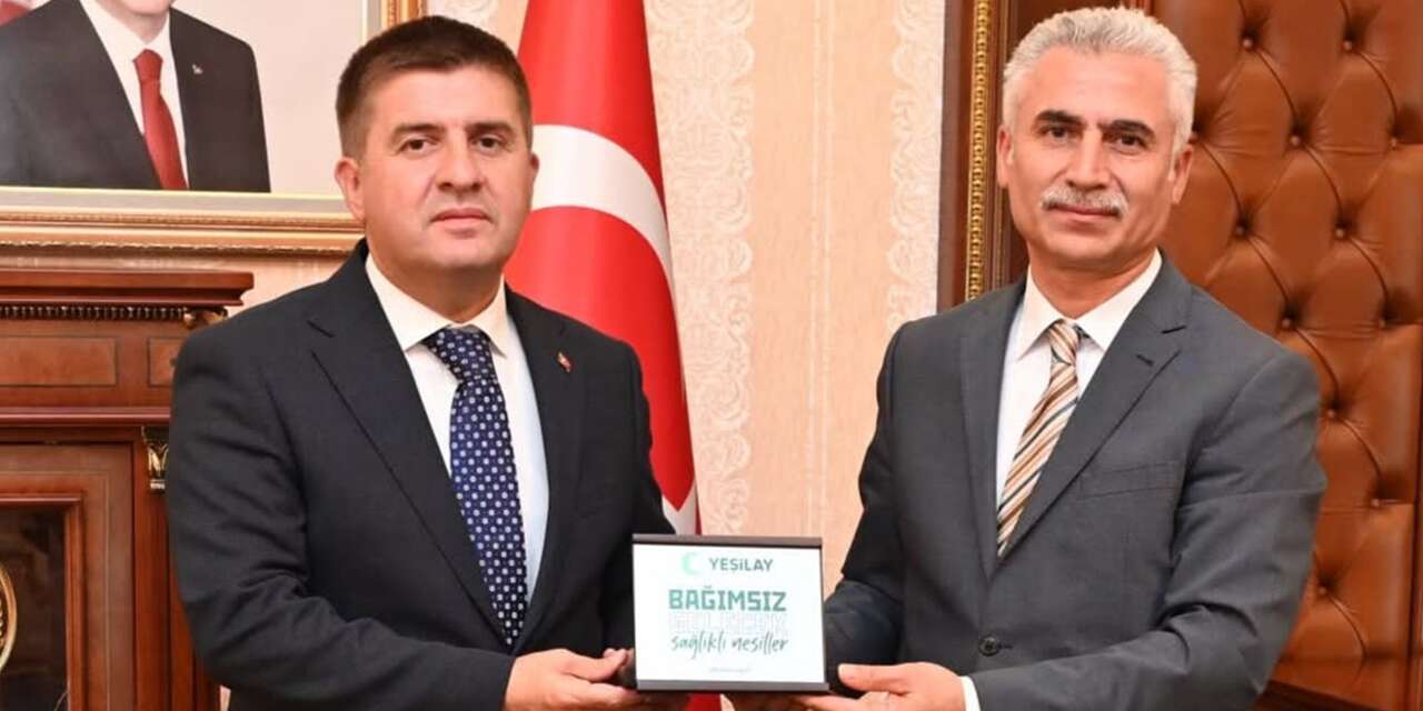 bagimlilikla-mucadelede-yeni-adimlar:-yesilay’dan-vali-sariibrahim’e-ziyaret