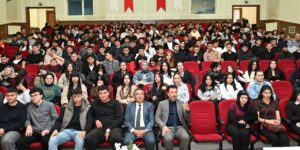 Meslek lisesi öğrencileri iş hayatına hazırlanıyor