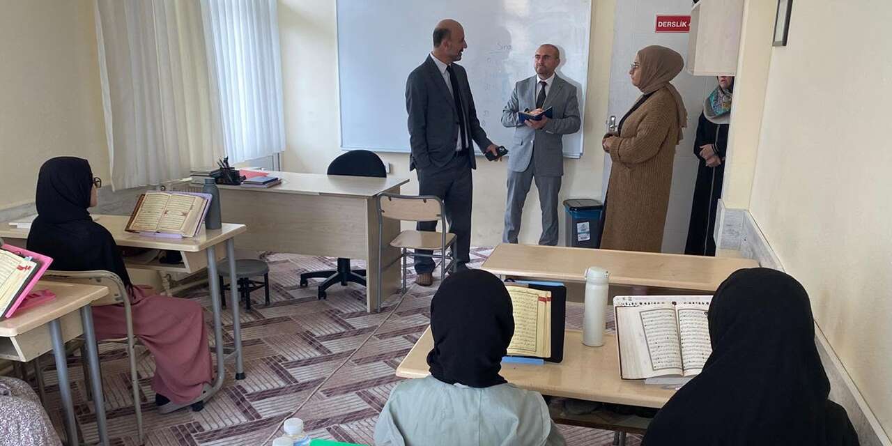 il-muftusu-kotan-hafizlik-ogrencileriyle-bulustu
