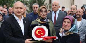 Öğretmen Rıza Elitok Parkı törenle hizmete açıldı