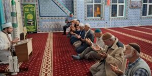 Sulakyurt’ta manevi buluşma: Vatandaşlar sabah namazında bir araya geldi