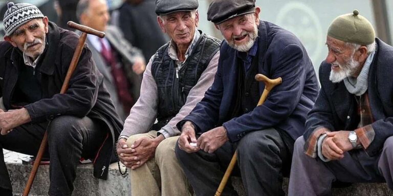 Kademeli emeklilikte yeni gelişme! 1999 sonrası sigortalılar için harekete geçildi