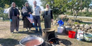Bağlarda bereket zamanı! Kazanlar kaynamaya başladı