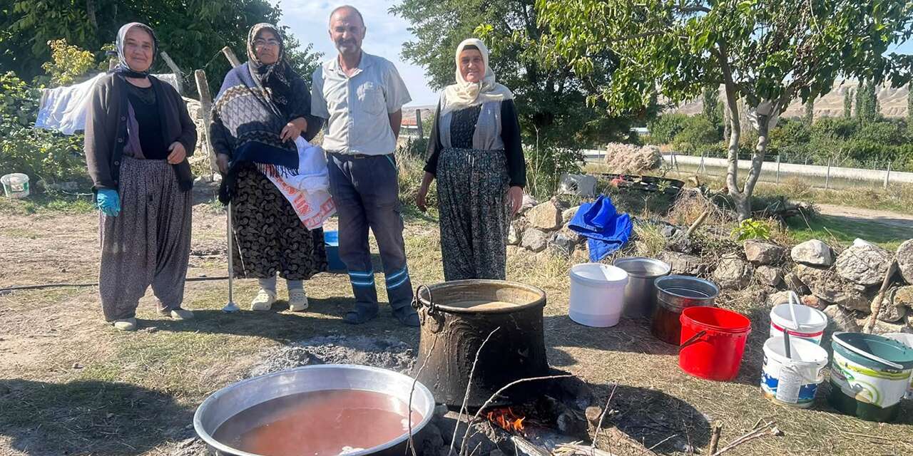 baglarda-bereket-zamani!-kazanlar-kaynamaya-basladi