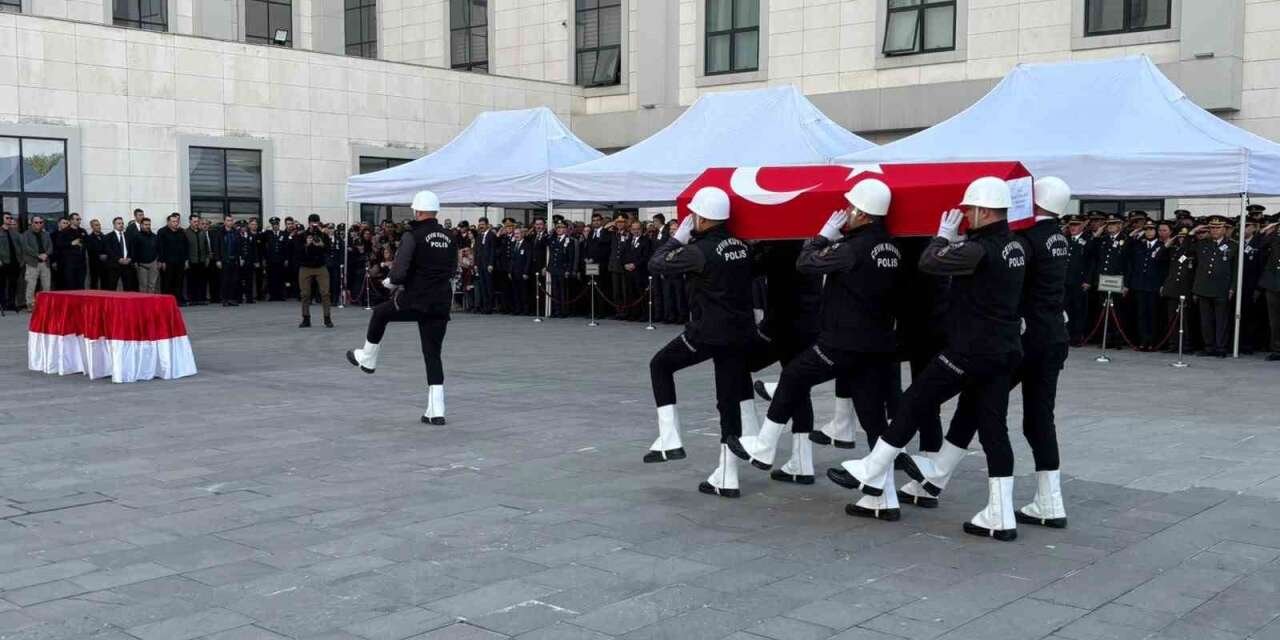 silahli-saldirida-sehit-olan-polis-icin-ankara-emniyet-mudurlugunde-resmi-cenaze-toreni-duzenlendi