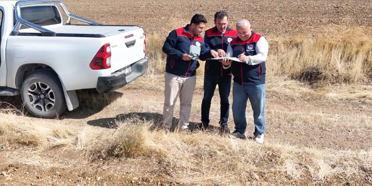 cks-kaydi-olan-ciftciler-dikkat!-tarlalar-uydu-ve-drone-ile-kontrol-ediliyor