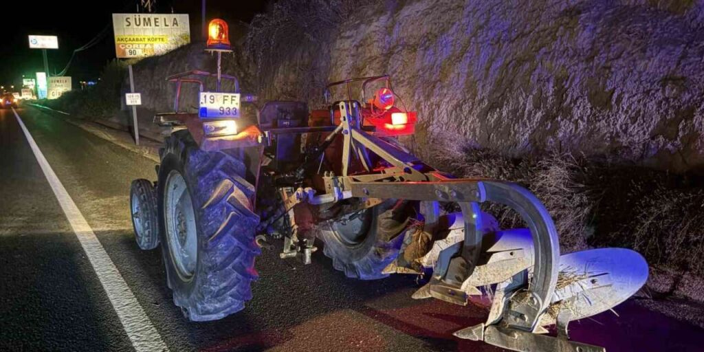 Motosiklet traktöre çarptı: 1 yaralı