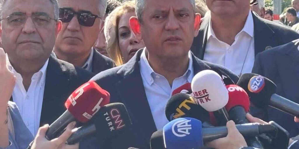 Ankara Garı saldırısında hayatını kaybedenler 11’nci yılında törenle anıldı