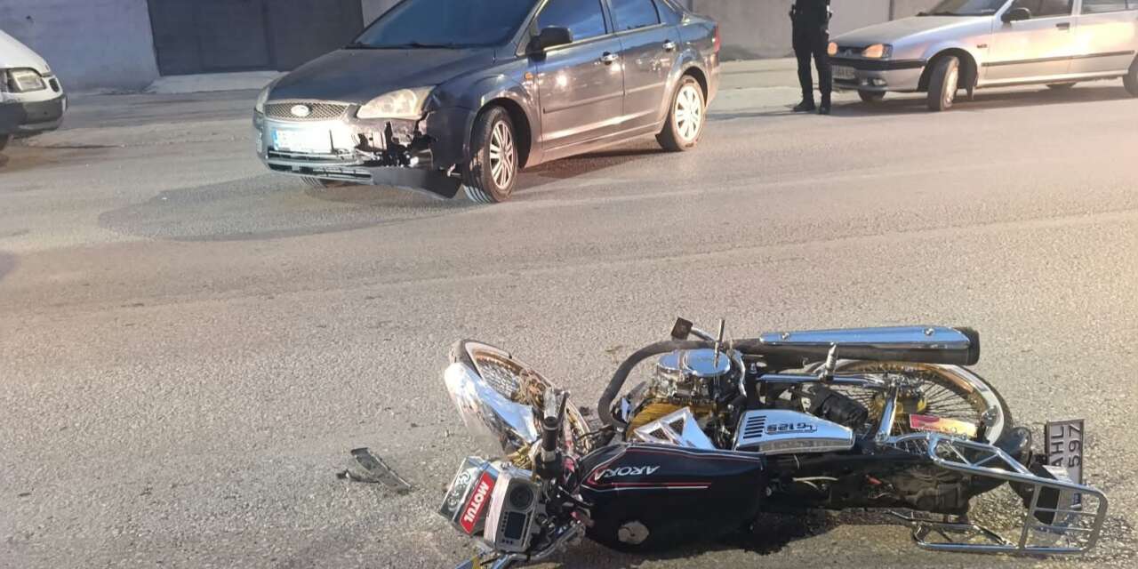corum’da-otomobil-ile-motosiklet-carpisti:-1-yarali