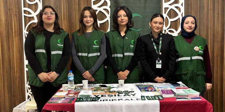 Yüksek İhtisas Hastanesi’nde Yeşilay standı kuruldu!