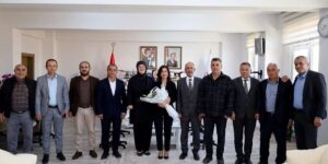 Bahşılı’da muhtarlara özel kabul: Kaymakam Kazanasmaz’dan kutlama