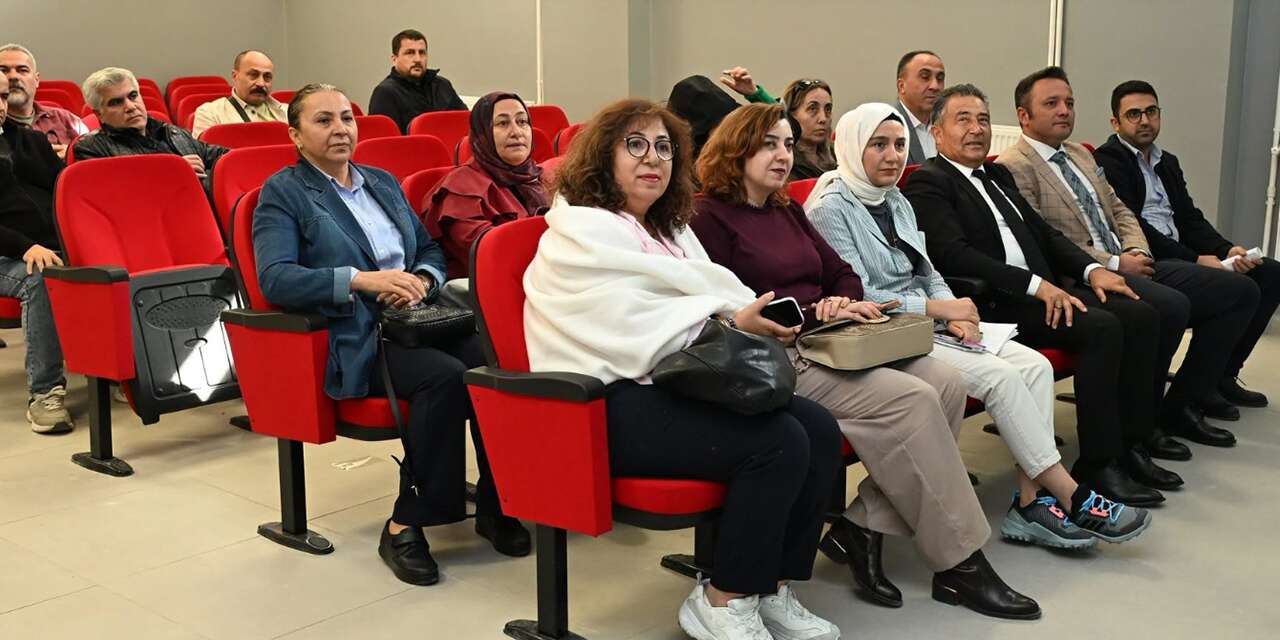liselilerin-basarisi-tek-tek-degerlendirildi:-sinav-sonuclarinin-otesine-bakildi