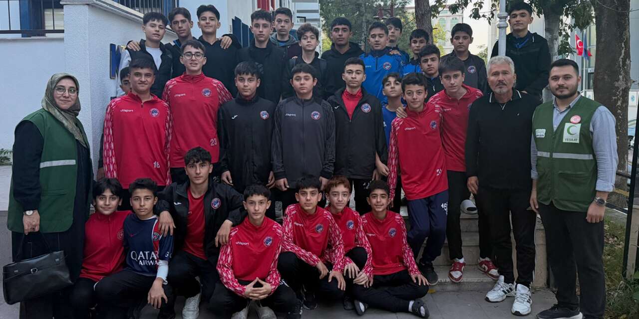 yesilay-ve-tff-is-birligi-kirikkale’de-genc-futbolcularla-bulustu