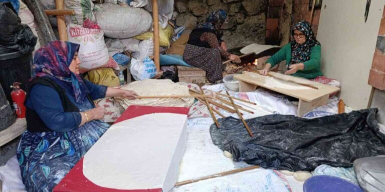 Bakkal ekmeği yerine yufka ekmek tüketiyorlar