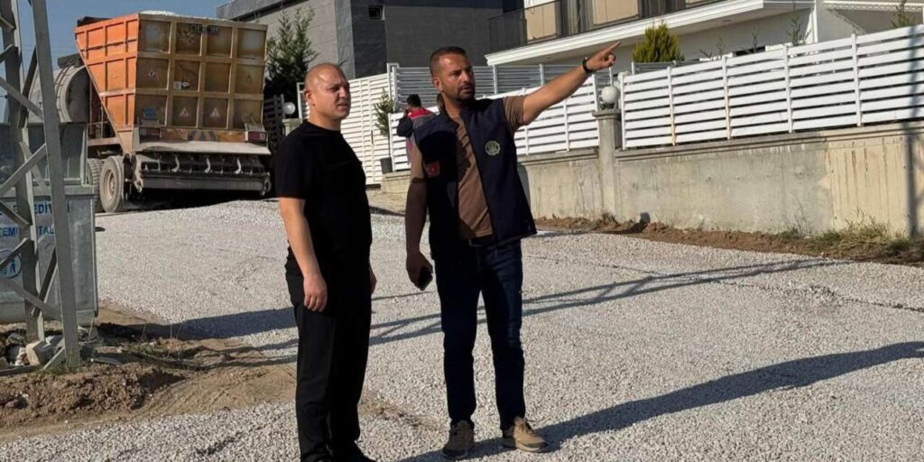 Başkan Ahmet Önal’dan hafta sonu mesaisi: Akşemsettin’de yol çalışmalarını inceledi
