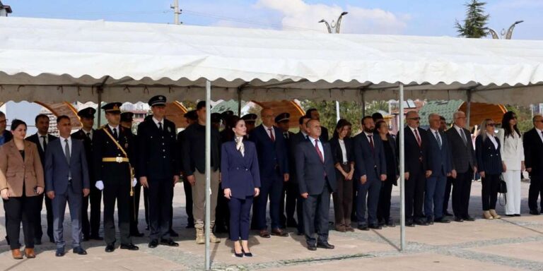 Bahşılı’da Cumhuriyet Bayramı coşkusu! 29 Ekim törenleri başladı