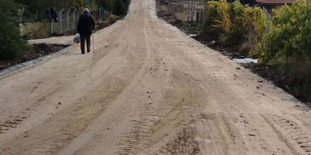 Bahşılı’nın karahmetli köyünde yol çalışmaları tamamlandı!